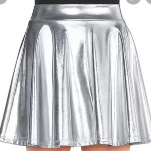 Brand: Party city Size: Small